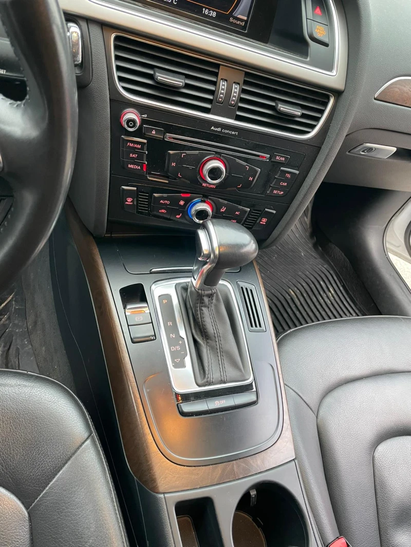 Audi A4 Audi A4 2.0 TFSI S-LINE 8 SPEED, снимка 14 - Автомобили и джипове - 52701307