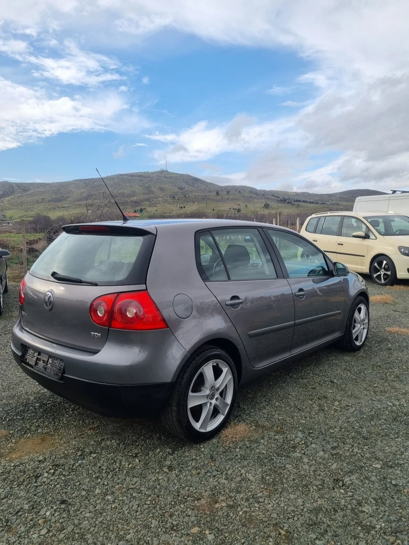 VW Golf 1.9tdi 105 коня, снимка 6 - Автомобили и джипове - 53024862