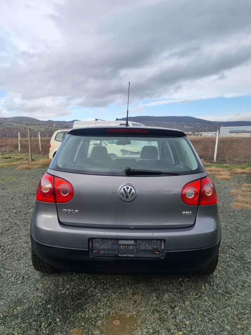 VW Golf 1.9tdi 105 коня, снимка 8 - Автомобили и джипове - 53024862