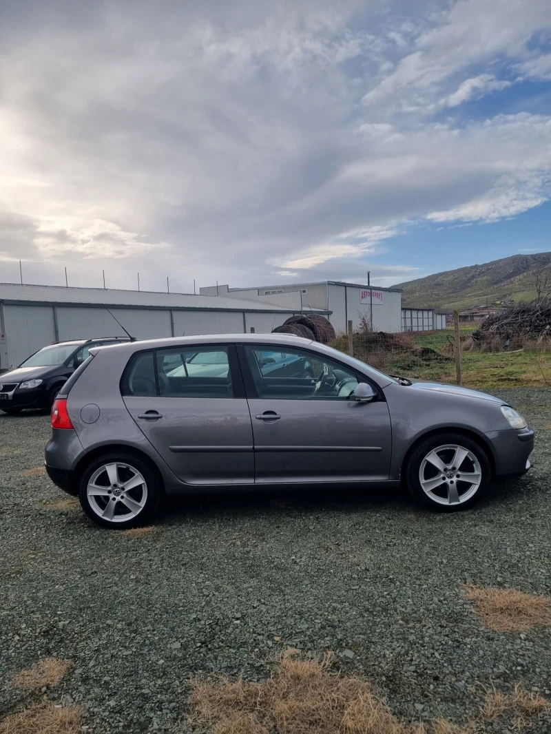 VW Golf 1.9tdi 105 коня, снимка 4 - Автомобили и джипове - 53024862