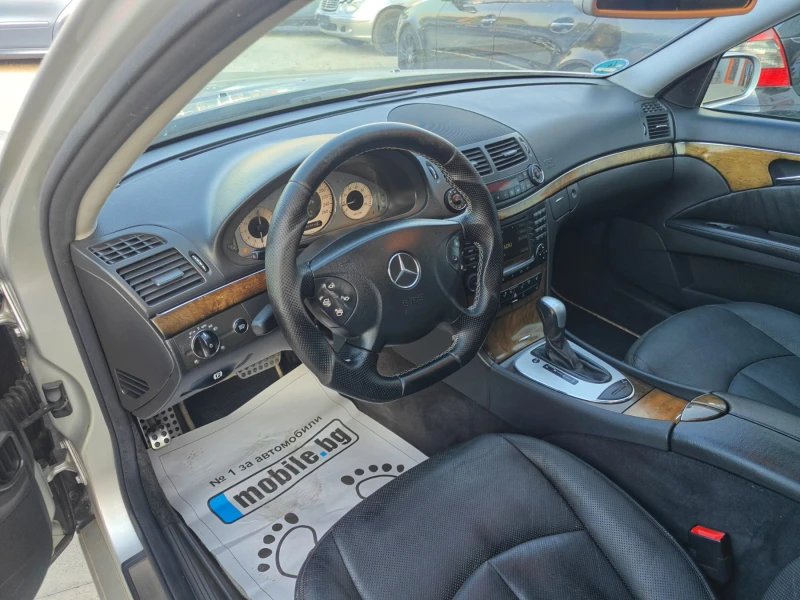Mercedes-Benz E 320, снимка 10 - Автомобили и джипове - 53068517