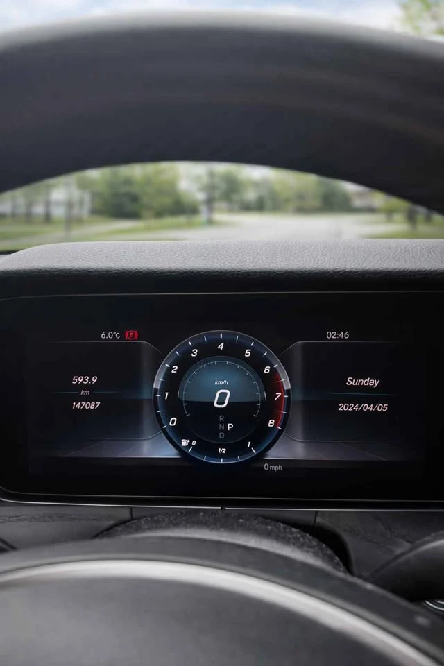 Mercedes-Benz E 400 * ПОДГРЕВ* PANO* KEYLESS* , снимка 7 - Автомобили и джипове - 54142257