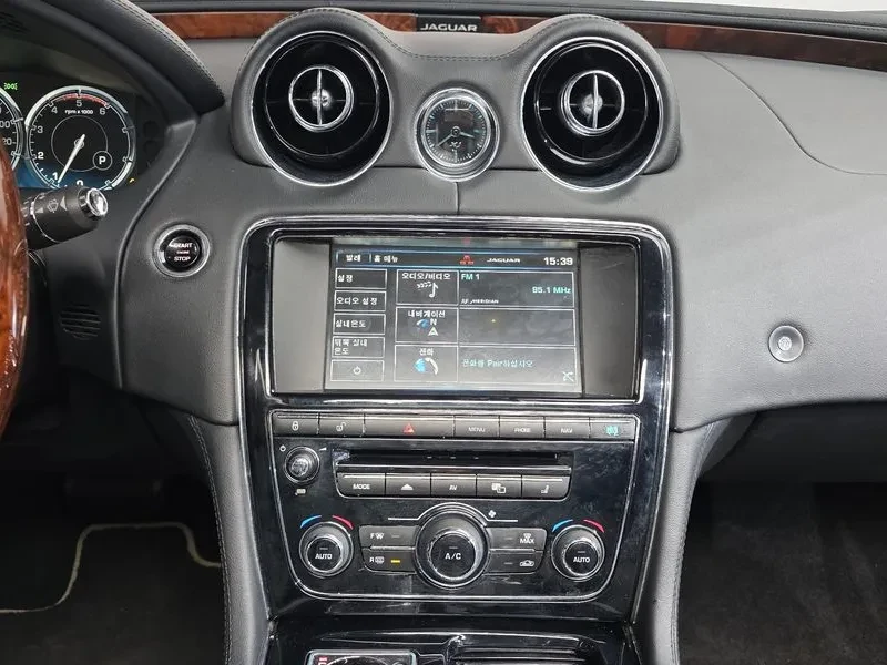 Jaguar Xj 3.0D, снимка 14 - Автомобили и джипове - 54454355