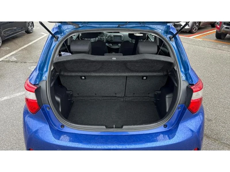 Toyota Yaris 1.5HSD LUNA, снимка 10 - Автомобили и джипове - 54777514