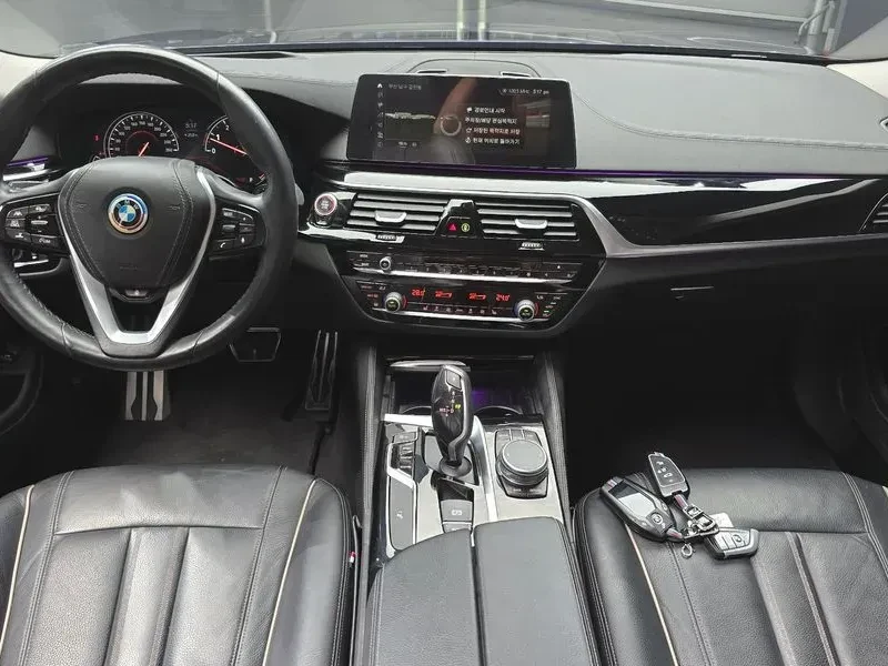 BMW 520 I ✨LUXURY| HEAD UP| �������| �����| ������� | Mobile.bg � ����������� 5