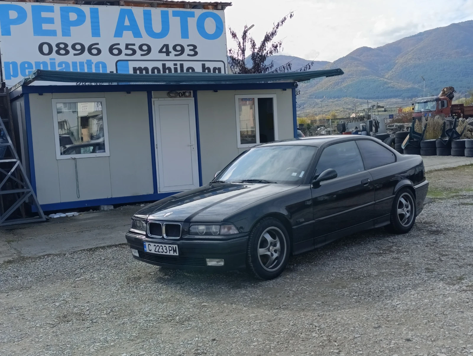 BMW 320, снимка 1
