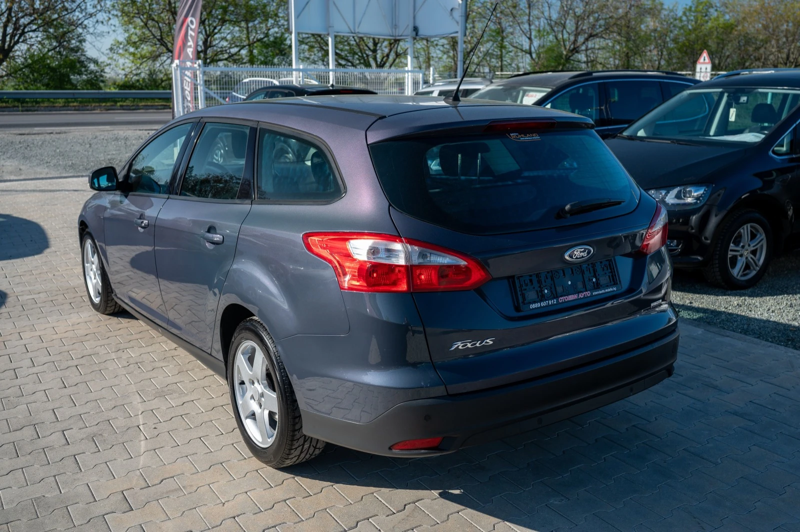 Ford Focus 1.6* 2012г* фейслифт - изображение 7