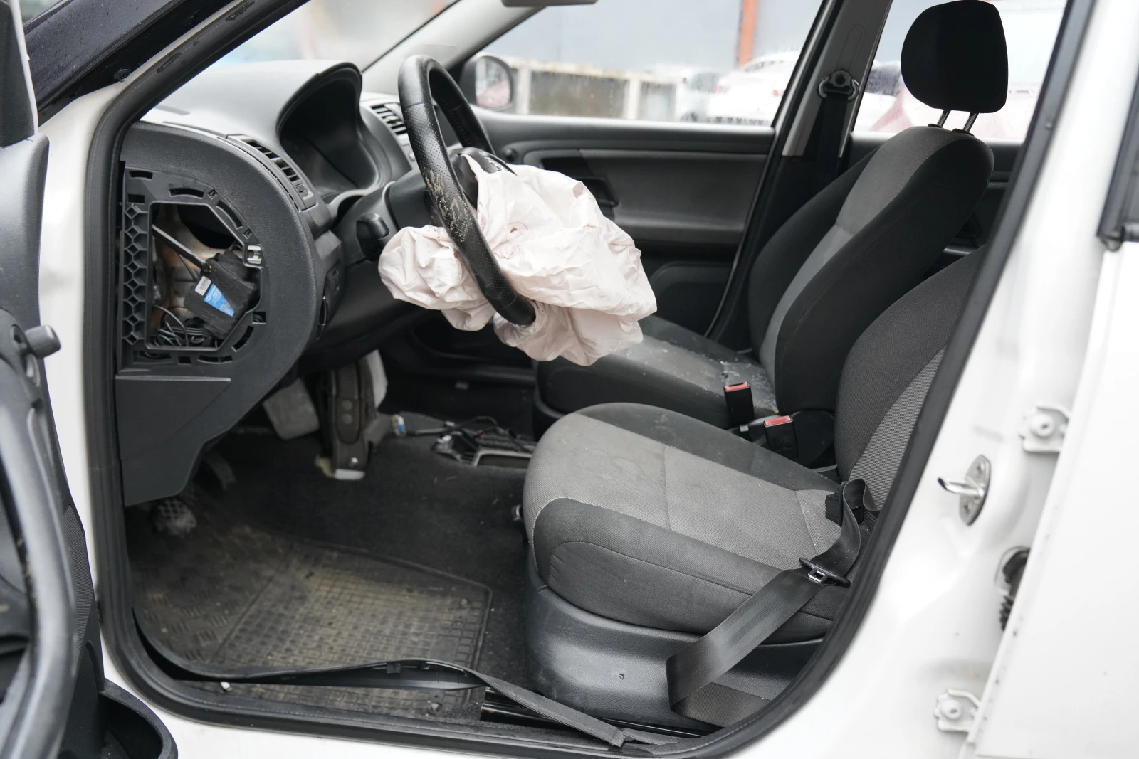 Skoda Fabia Fabia 1.6 TDI  | Mobile.bg   5