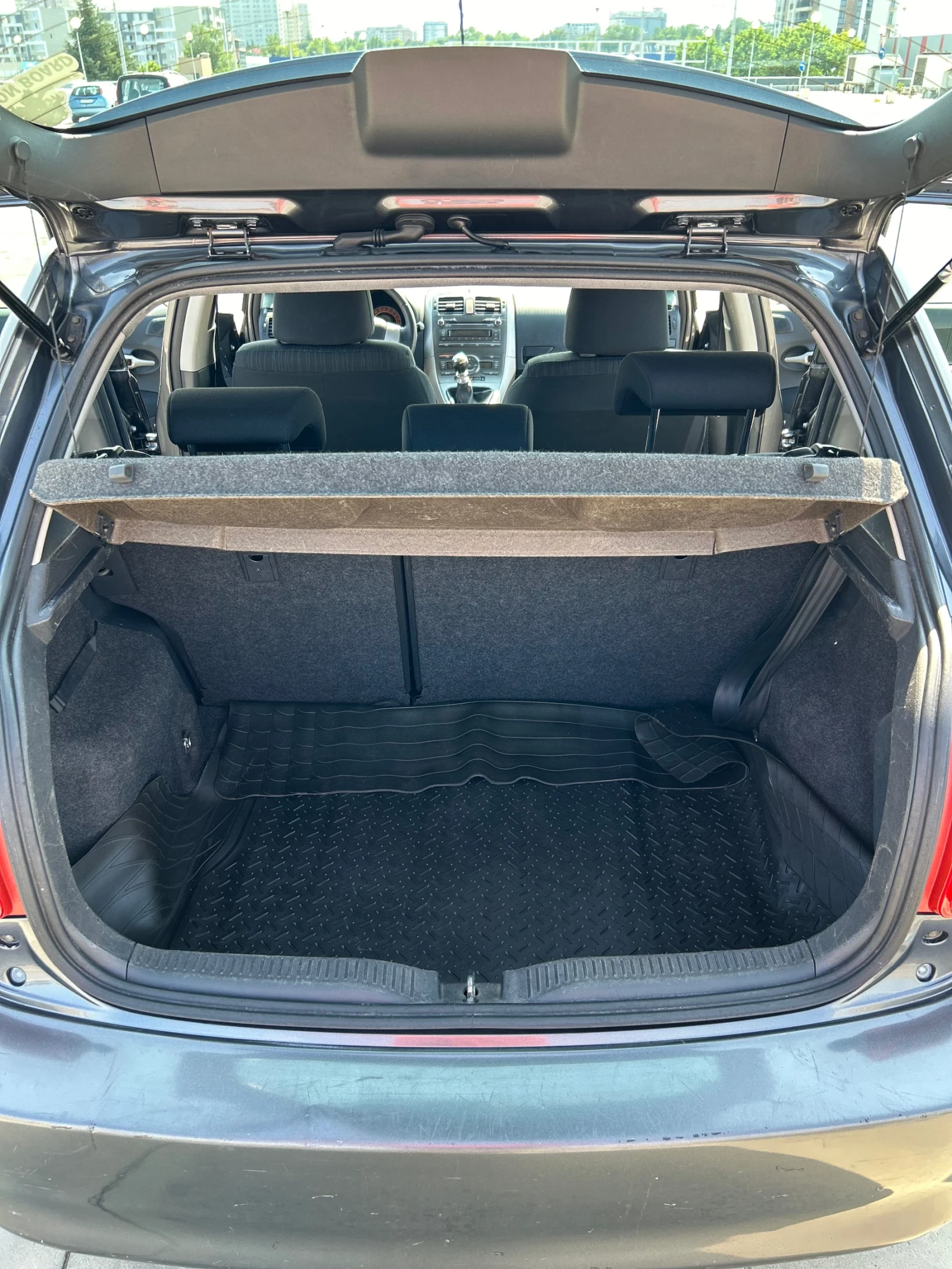 Toyota Auris 2.0 D4D - изображение 10