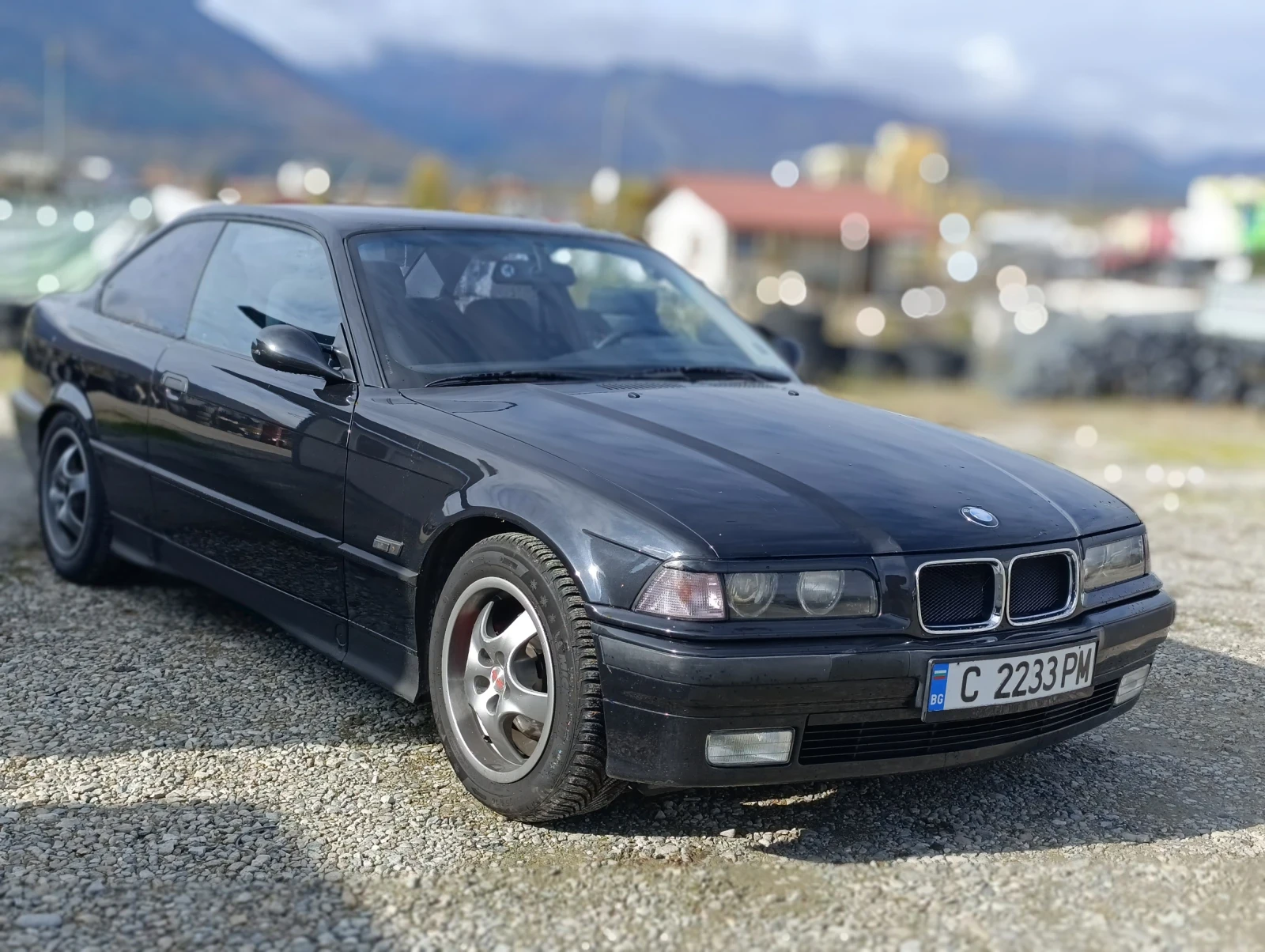 BMW 320  - изображение 6