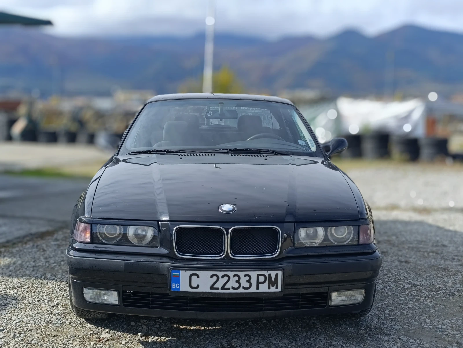 BMW 320  - изображение 7