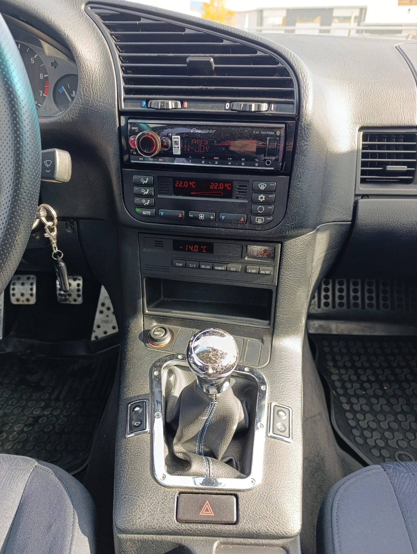 BMW 320 | Mobile.bg � ����������� 15