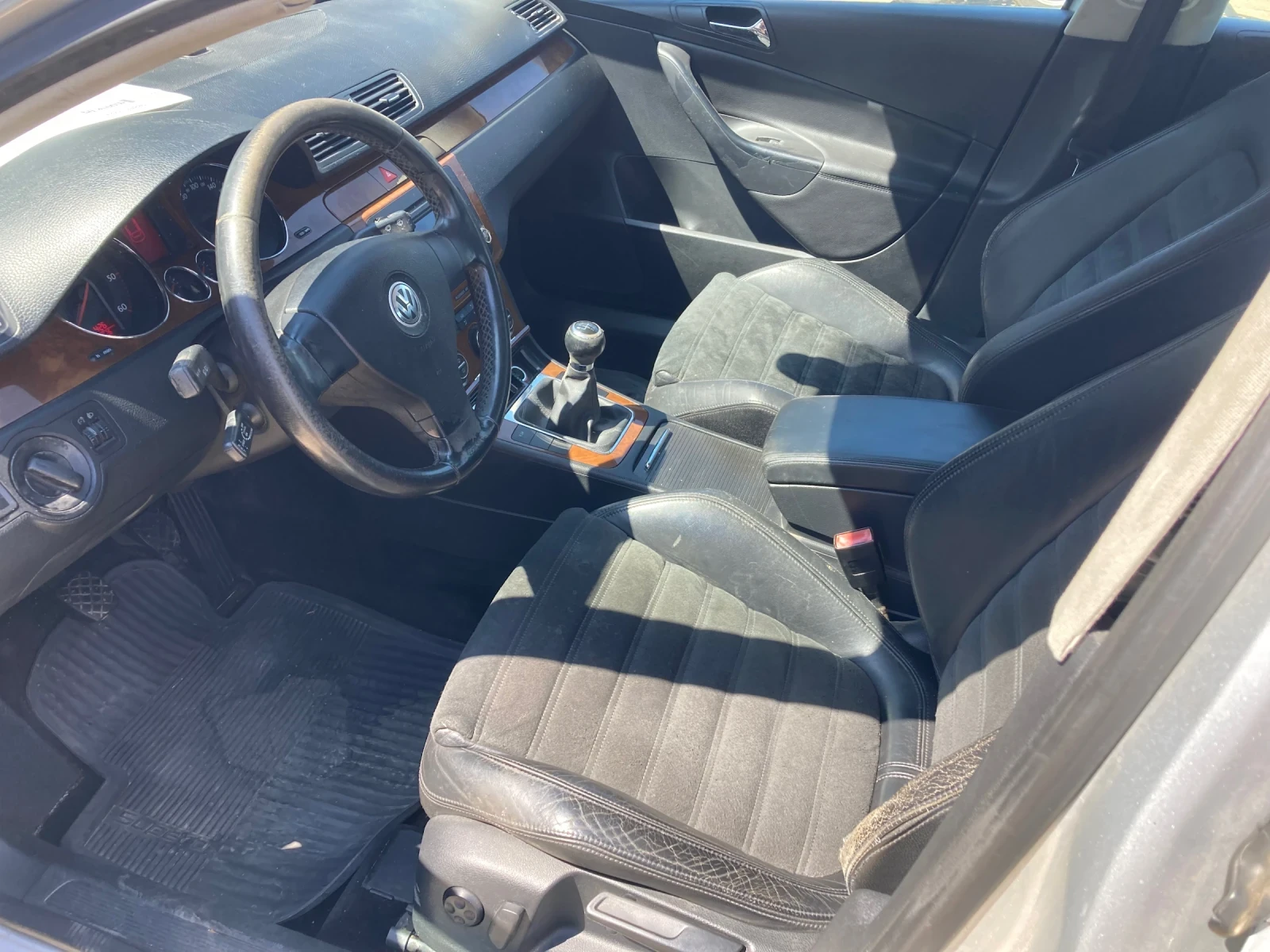 VW Passat 2.0 TDI, снимка 13 - Автомобили и джипове - 53047486