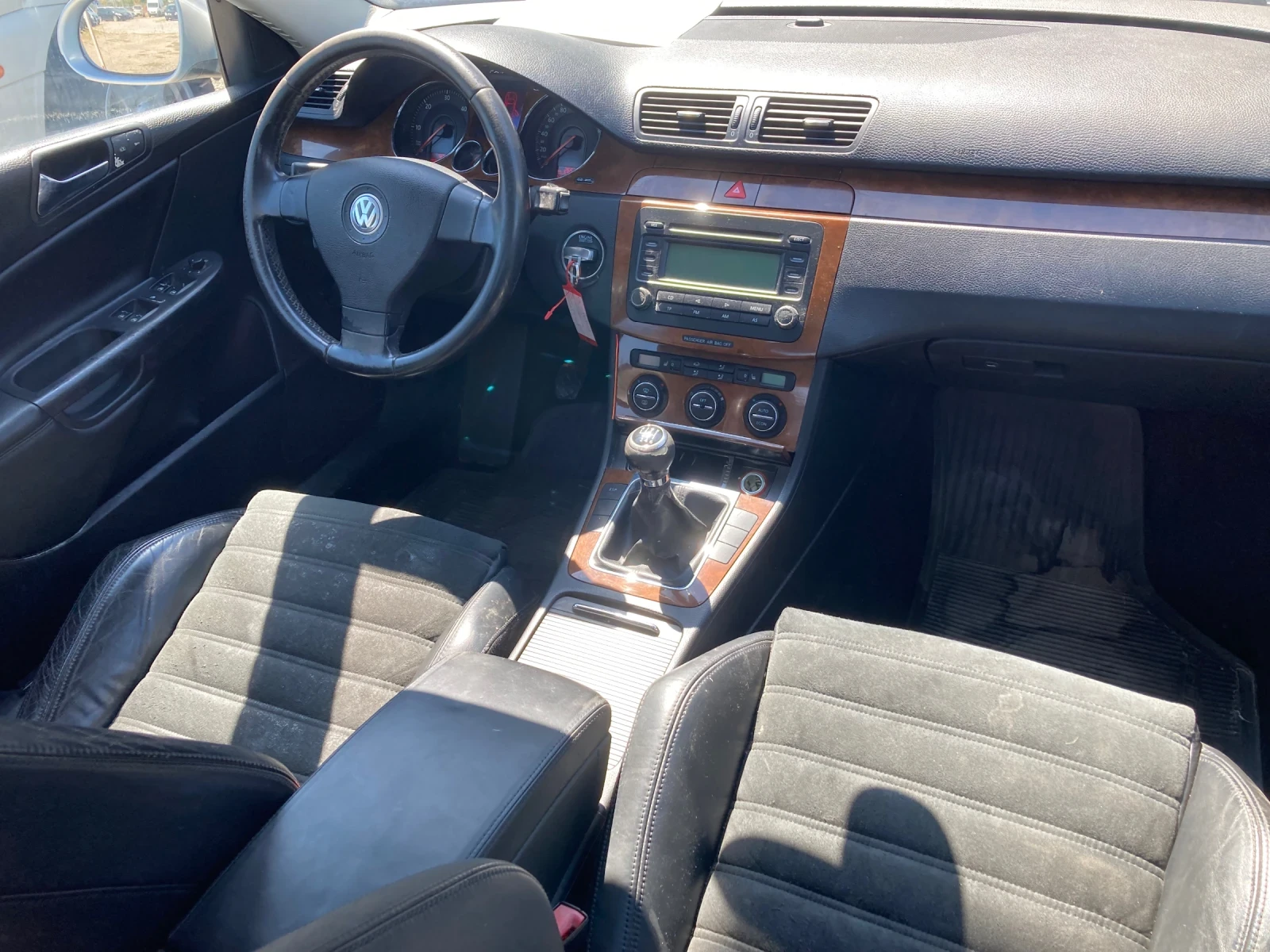 VW Passat 2.0 TDI, снимка 10 - Автомобили и джипове - 53047486