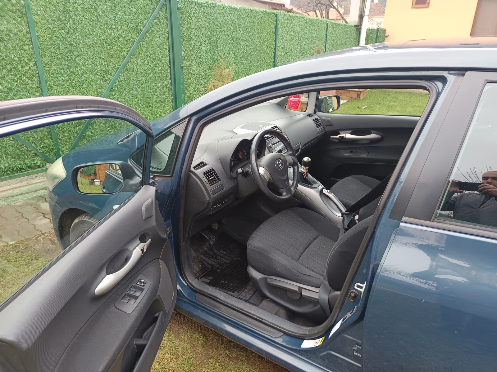 Toyota Auris  - изображение 4