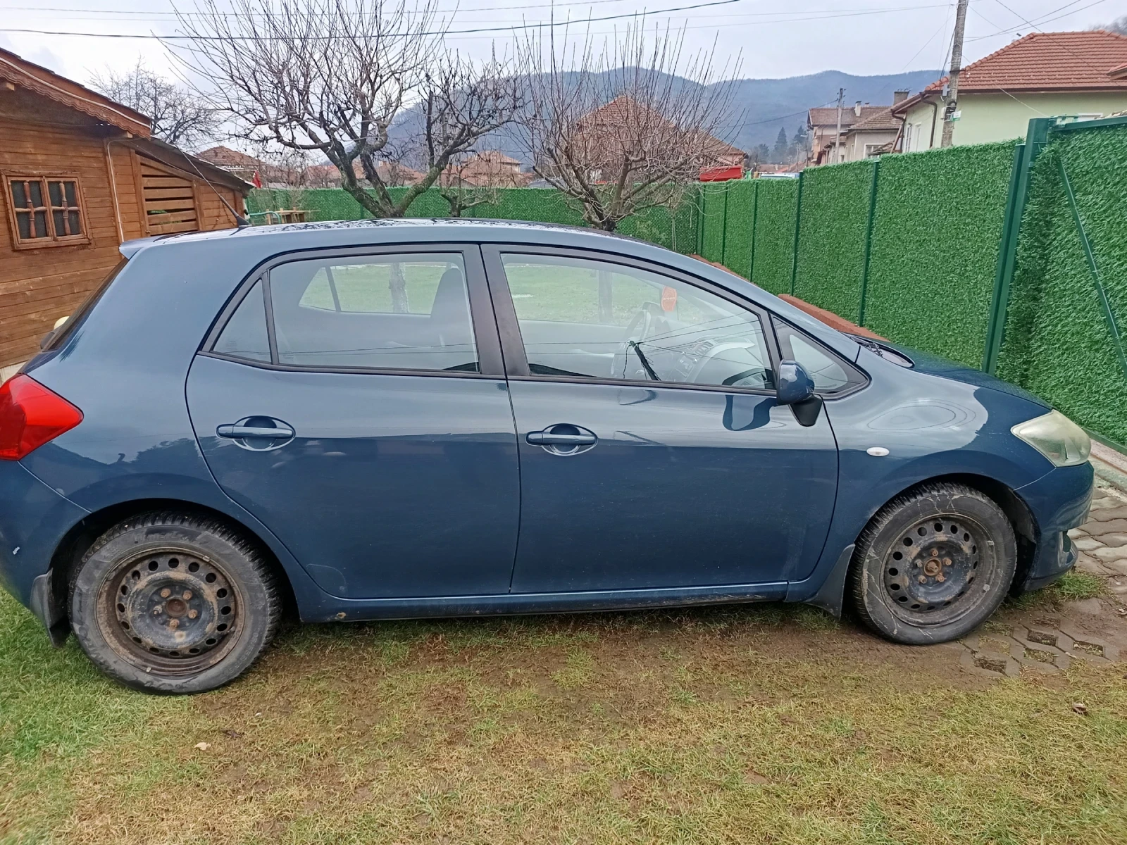 Toyota Auris  - изображение 2