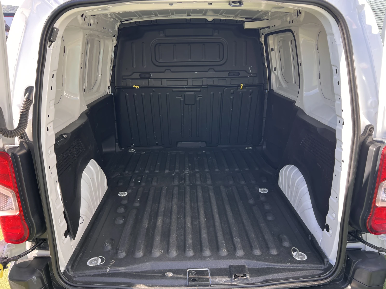 Peugeot Partner Active/L1/1.5BlueHDI/75K.C./5MT/N1 | Mobile.bg � ����������� 16