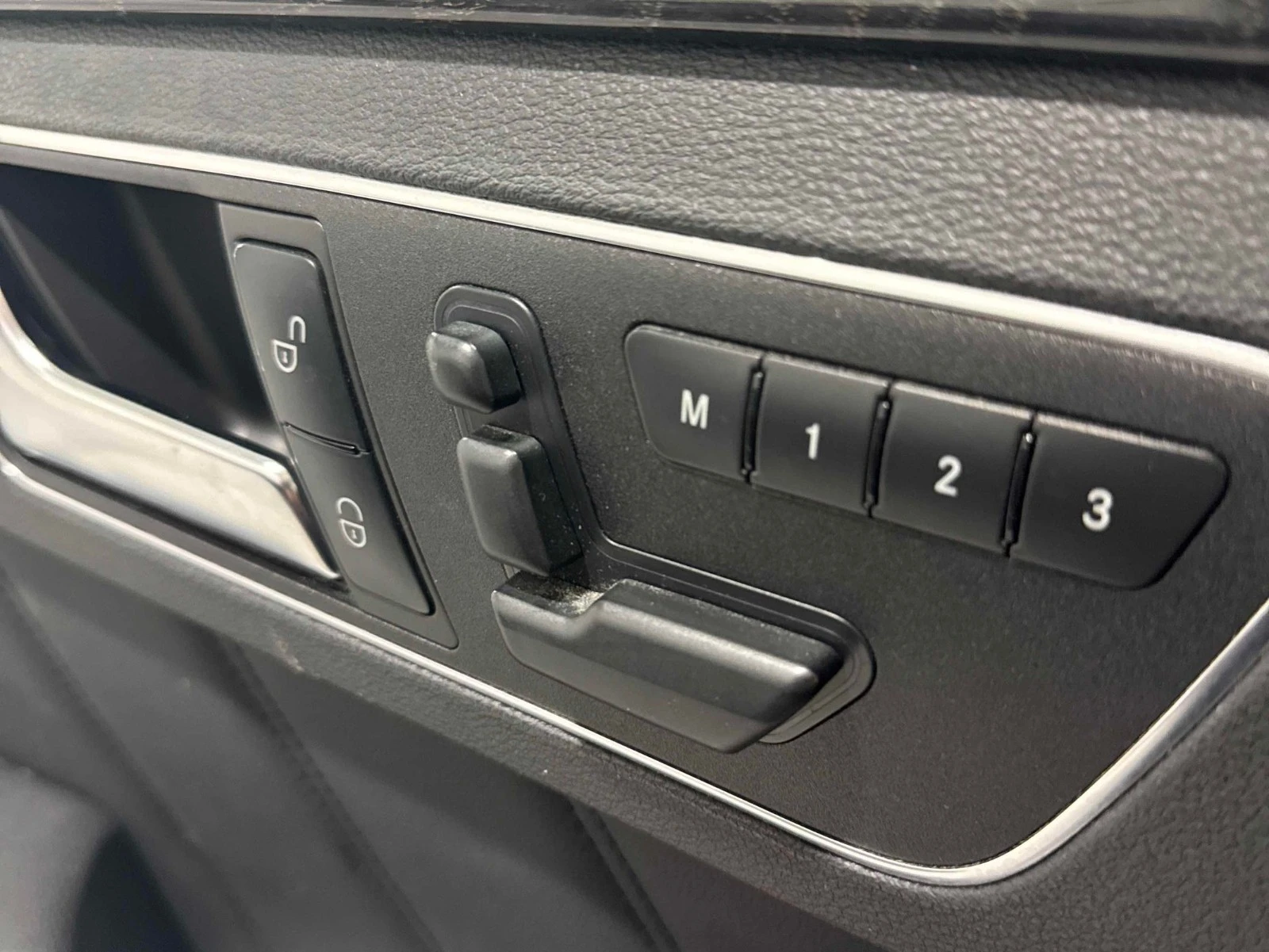 Mercedes-Benz E 350 АВТО КРЕДИТ, снимка 12 - Автомобили и джипове - 53996534