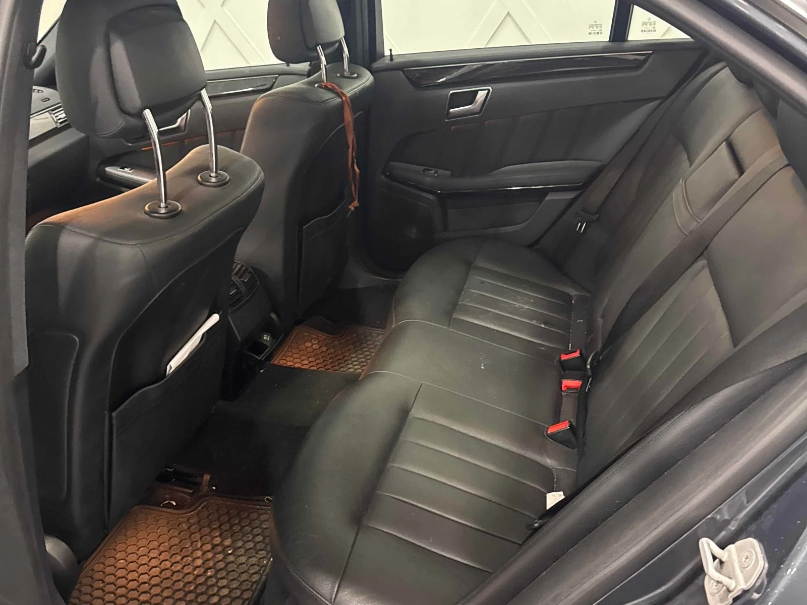 Mercedes-Benz E 350 АВТО КРЕДИТ, снимка 13 - Автомобили и джипове - 53996534