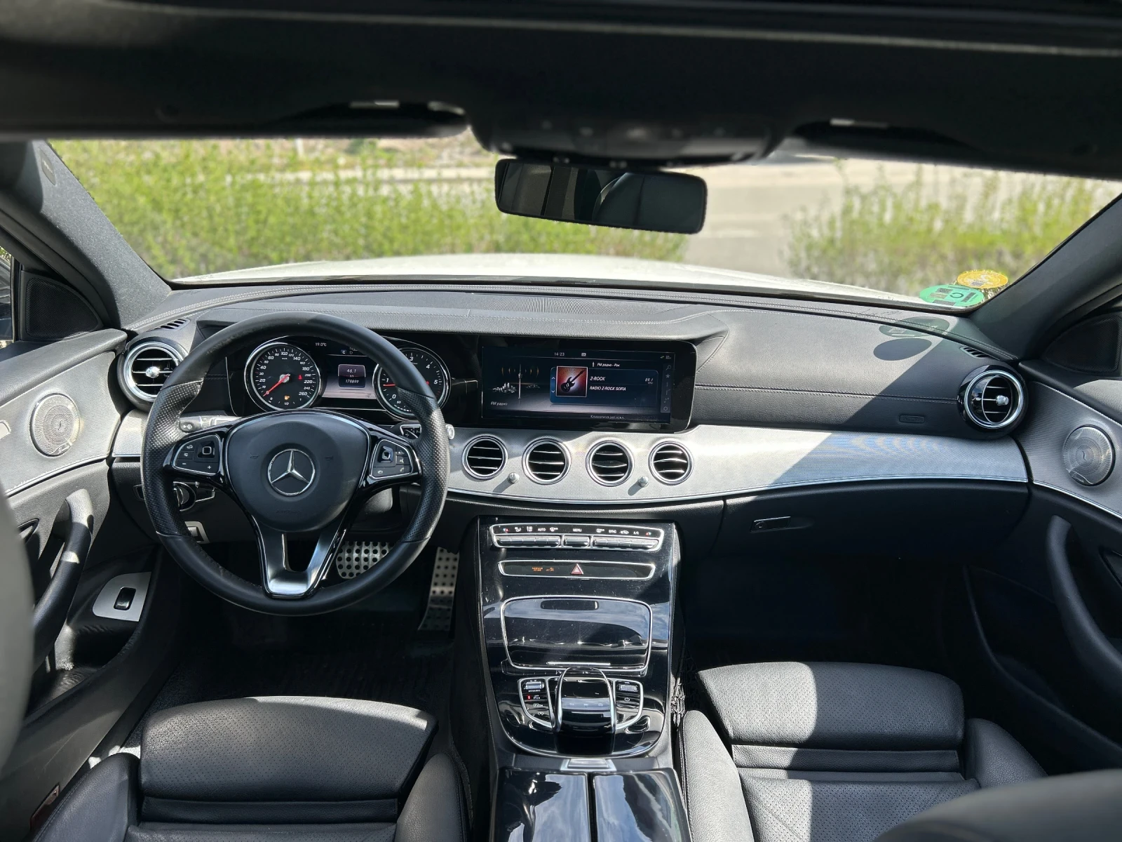 Mercedes-Benz E 220 AMG* 6.3 OPTICA, снимка 11 - Автомобили и джипове - 54150487