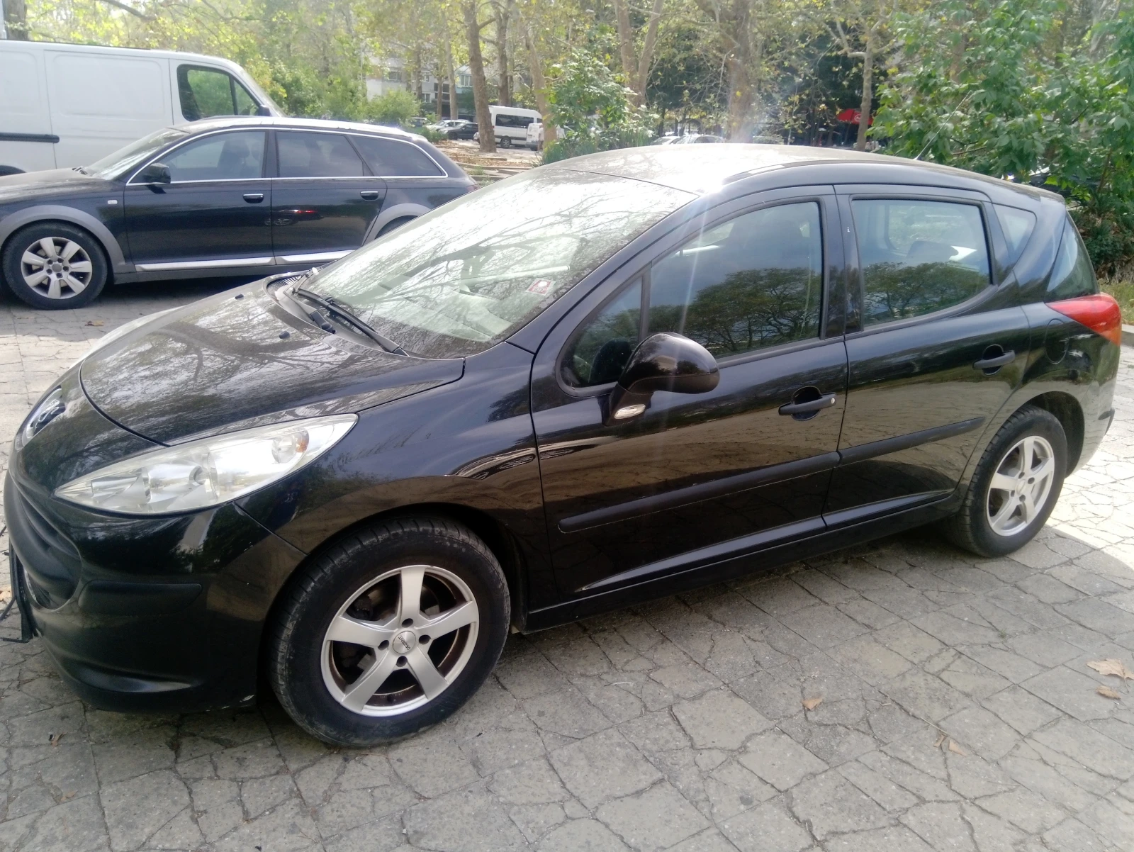 Peugeot 207, снимка 8 - Автомобили и джипове - 54174053