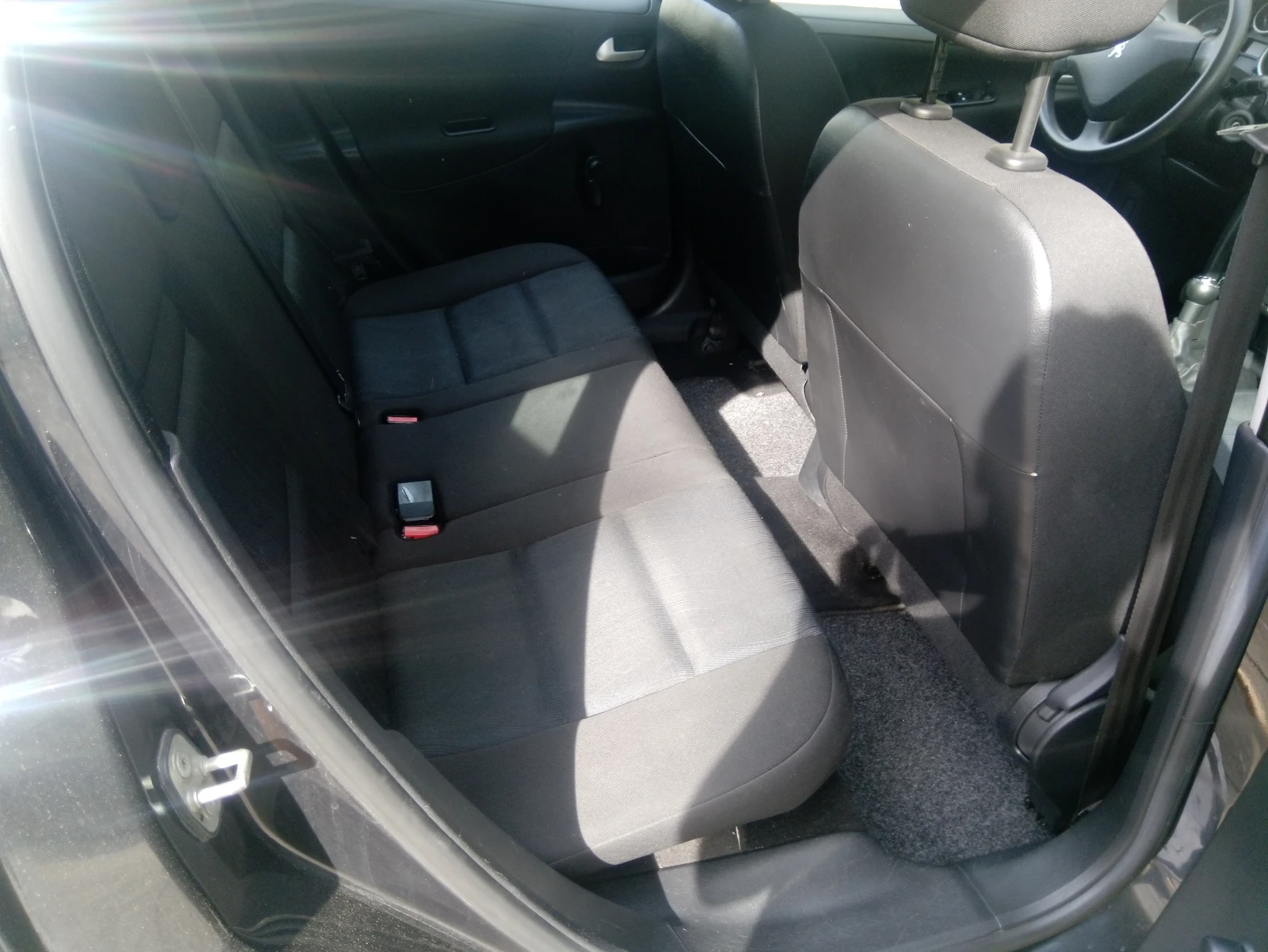 Peugeot 207, снимка 10 - Автомобили и джипове - 54174053