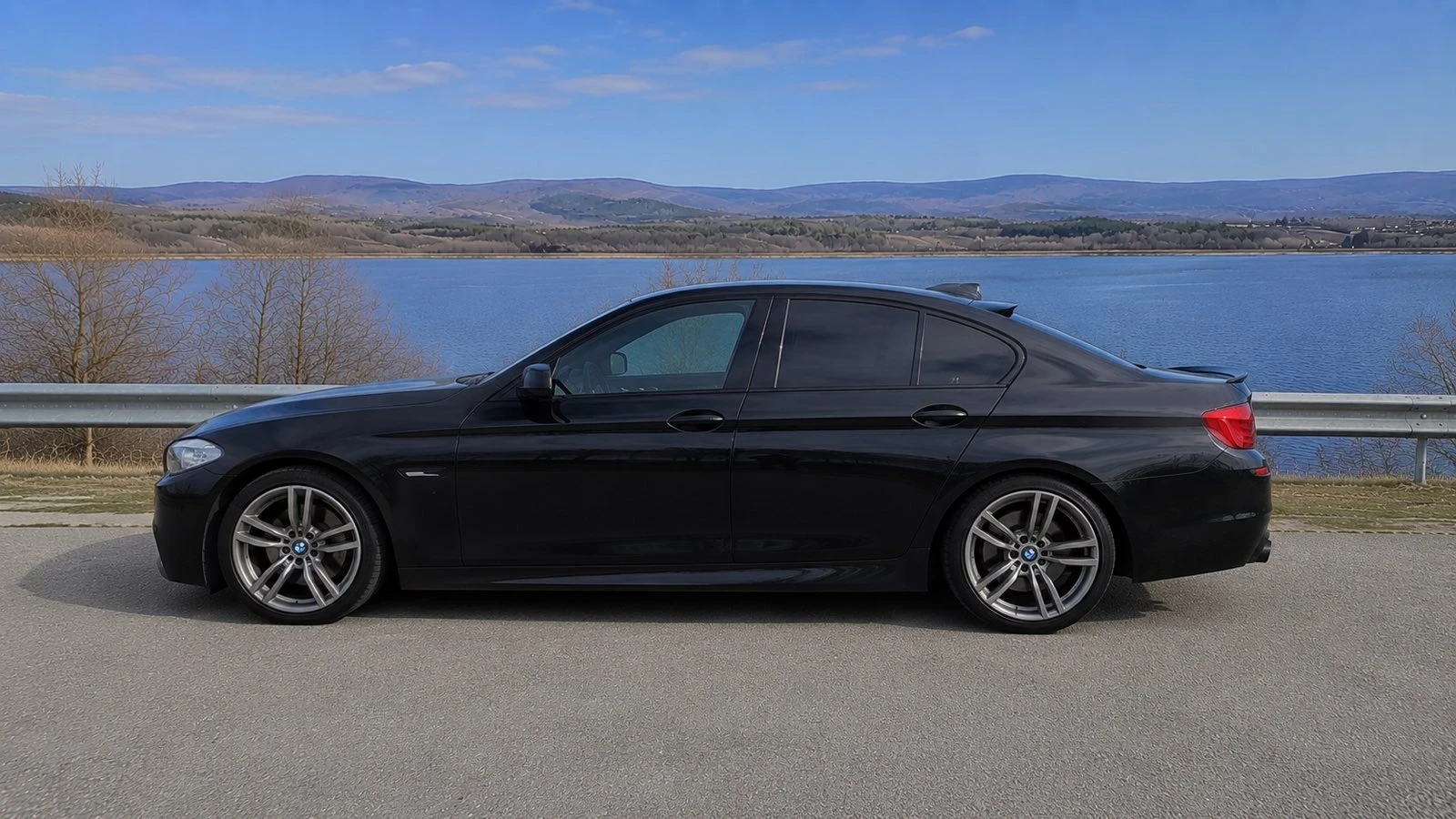 BMW 530 X-DRIVE, HEAD UP, KEYLESS, VACUUM, снимка 4 - Автомобили и джипове - 54549479