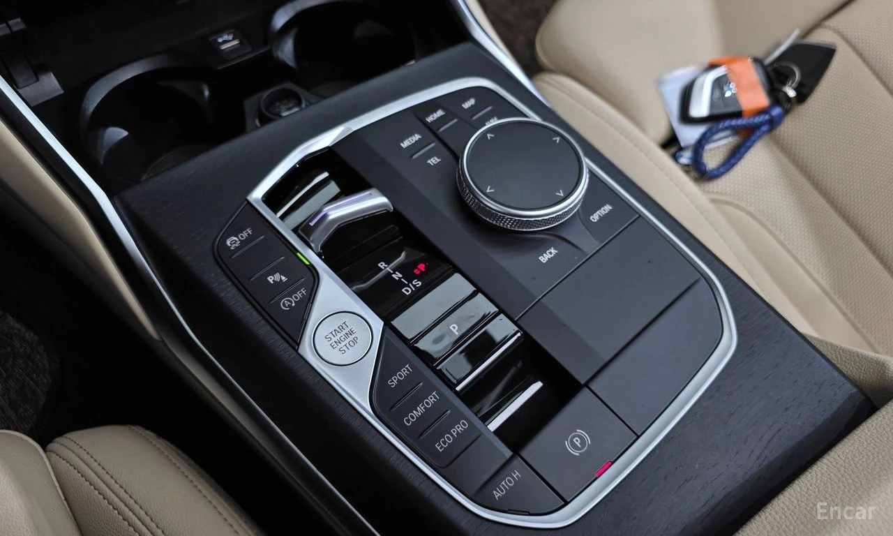 BMW 320 d DISTRONIC* HEAD-UP* ПОДГРЕВ* КАМЕРА* КРАЙНА ЦЕНА, снимка 13 - Автомобили и джипове - 54910126