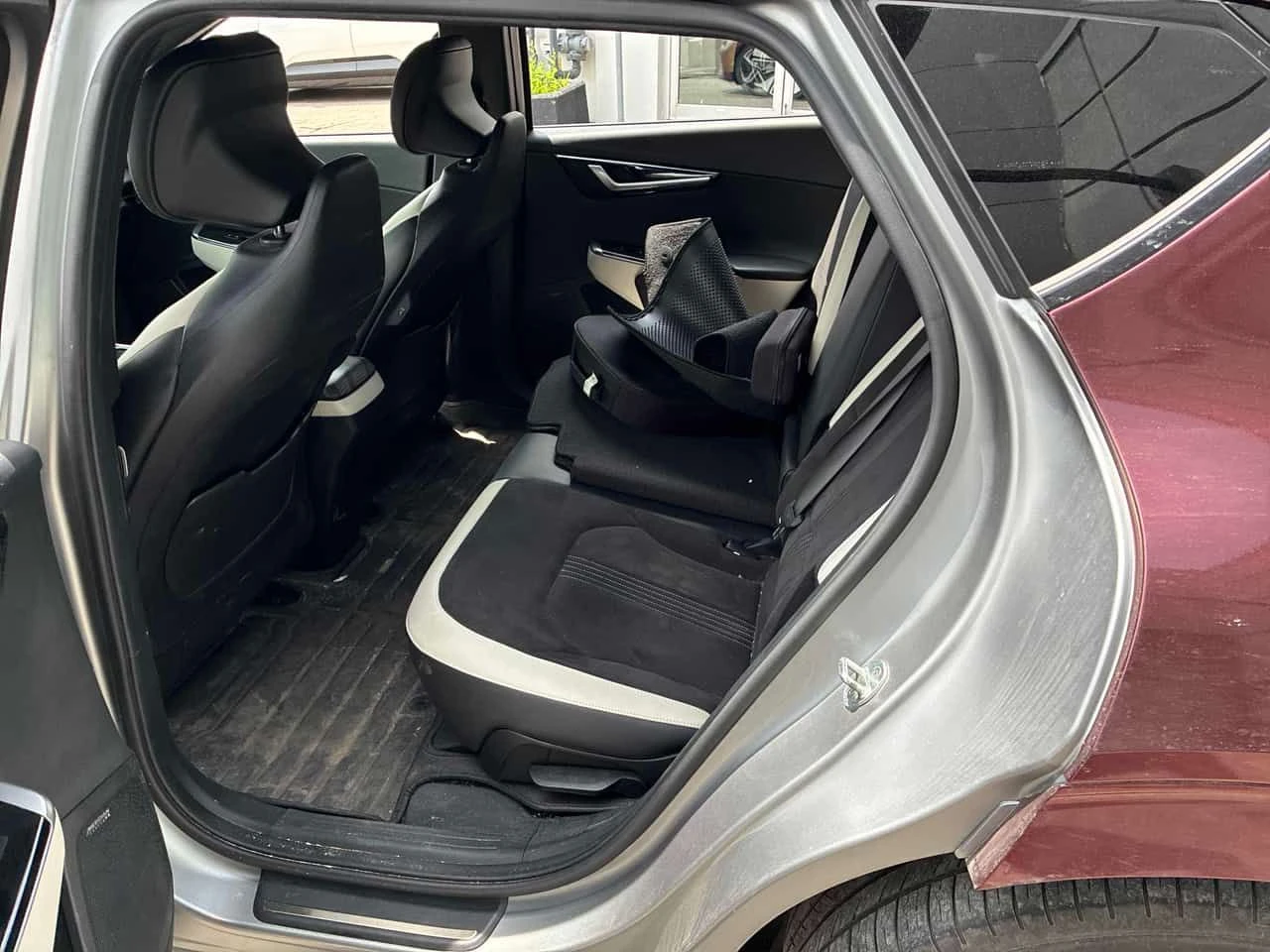 Kia EV6 * AWD Long Range w/GT Line Pkg * ПРЕДСТАВИТЕЛСТВО, снимка 11 - Автомобили и джипове - 54913949
