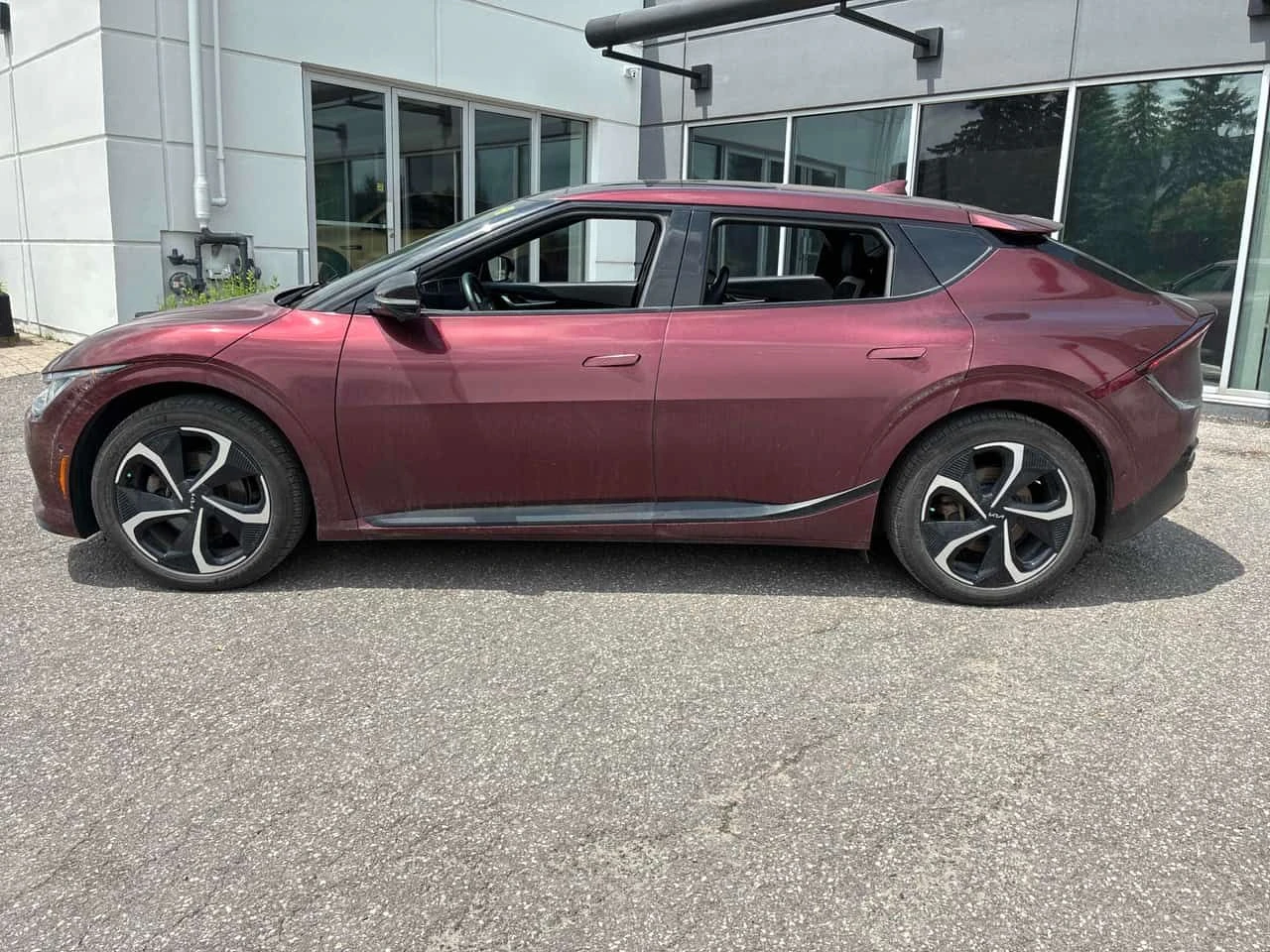 Kia EV6 * AWD Long Range w/GT Line Pkg * ПРЕДСТАВИТЕЛСТВО, снимка 3 - Автомобили и джипове - 54913949