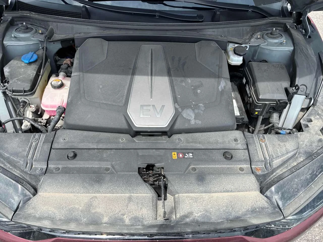 Kia EV6 * AWD Long Range w/GT Line Pkg * ПРЕДСТАВИТЕЛСТВО, снимка 14 - Автомобили и джипове - 54913949