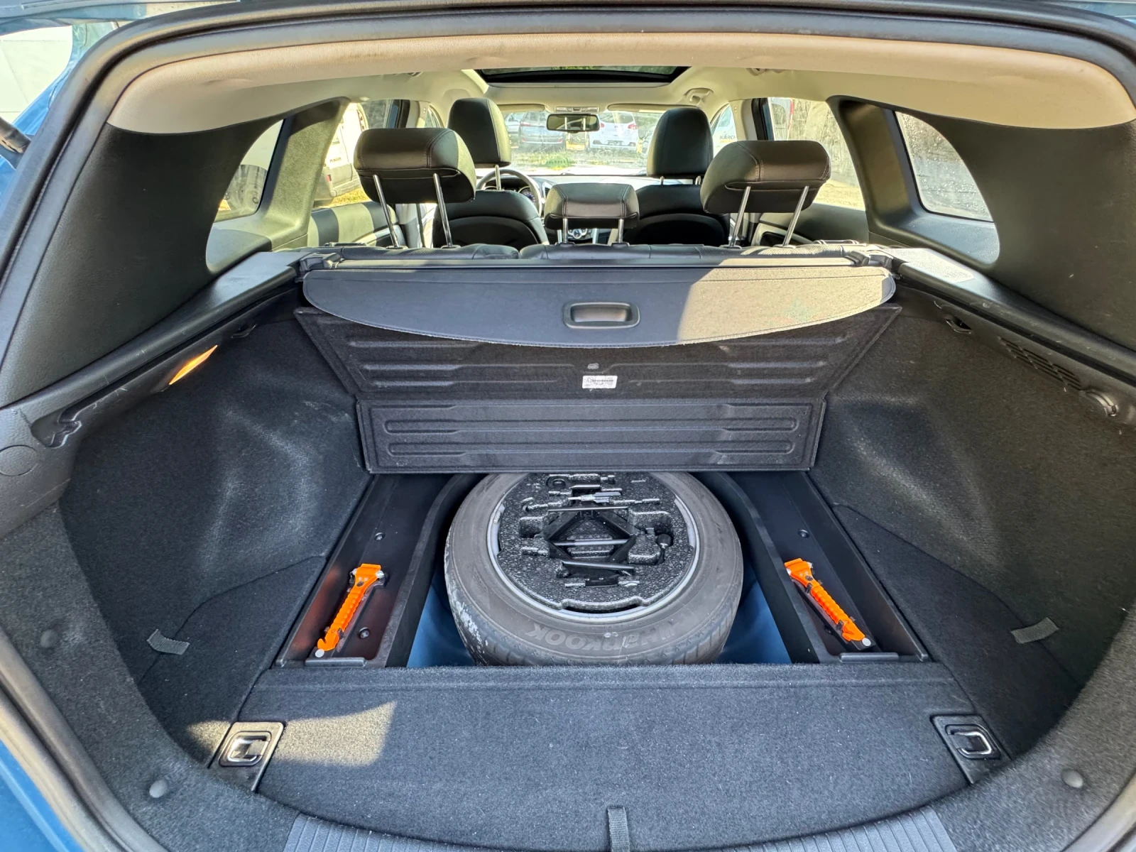 Hyundai I30 Premium 1.6 GDI, снимка 14 - Автомобили и джипове - 55237161