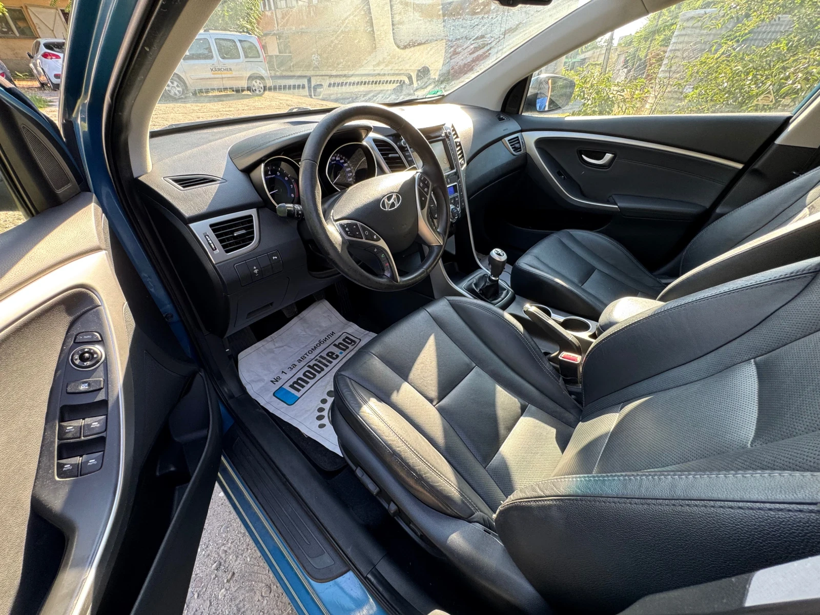 Hyundai I30 Premium 1.6 GDI, снимка 9 - Автомобили и джипове - 55237161