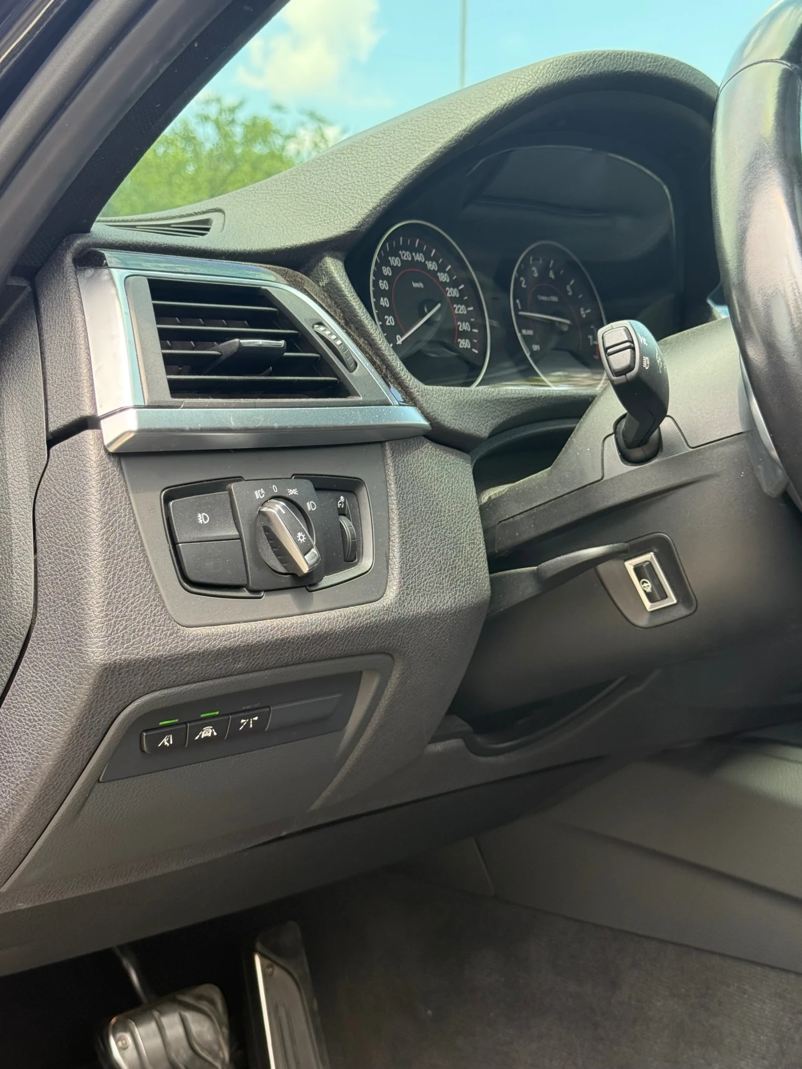 BMW 340 xi, снимка 14 - Автомобили и джипове - 55973096