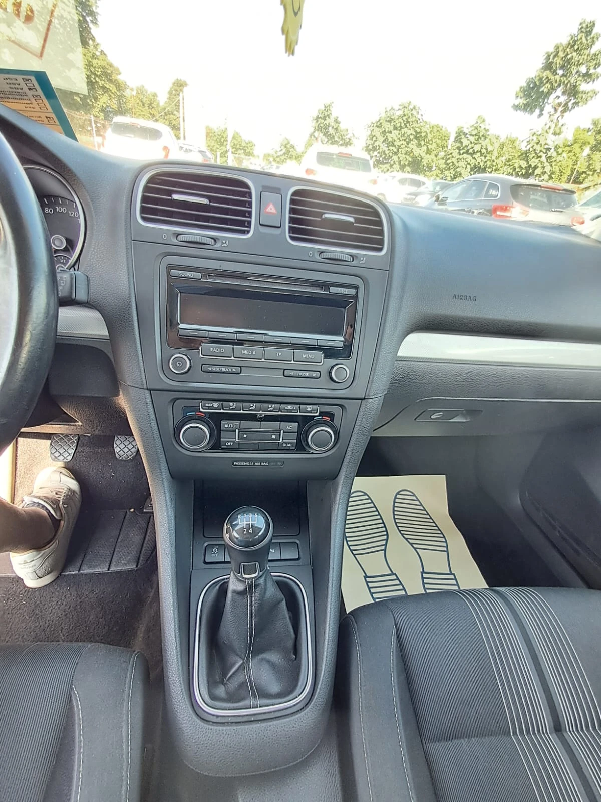 VW Golf 1.6, снимка 7 - Автомобили и джипове - 55411937