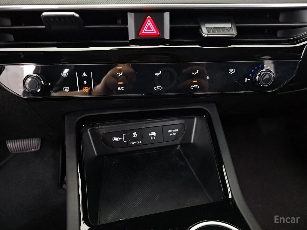 Kia K5 PRESTIGE* ОБДУХВАНЕ* КАМЕРА* LANE* ASSIST* , снимка 10 - Автомобили и джипове - 55573578