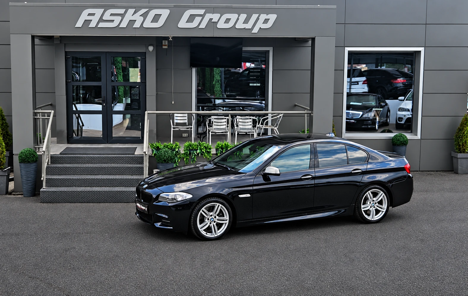 BMW 550 M/XD/SHADOW LINE/360CAM/ПОДГРЕВ/МЕМОRY/HARMAN/LIZI, снимка 17 - Автомобили и джипове - 55593046