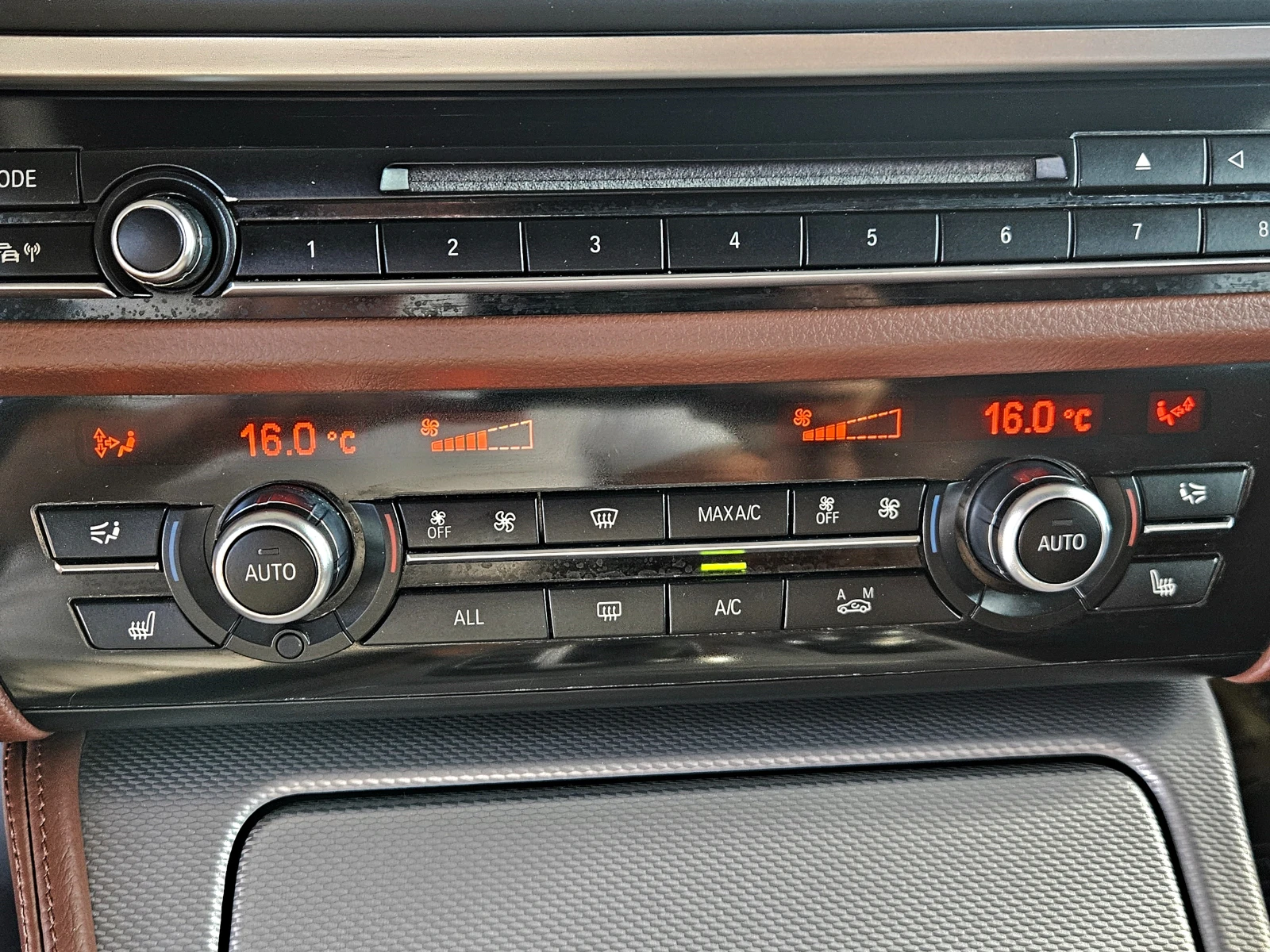 BMW 550 M/XD/SHADOW LINE/360CAM/ПОДГРЕВ/МЕМОRY/HARMAN/LIZI, снимка 12 - Автомобили и джипове - 55593046