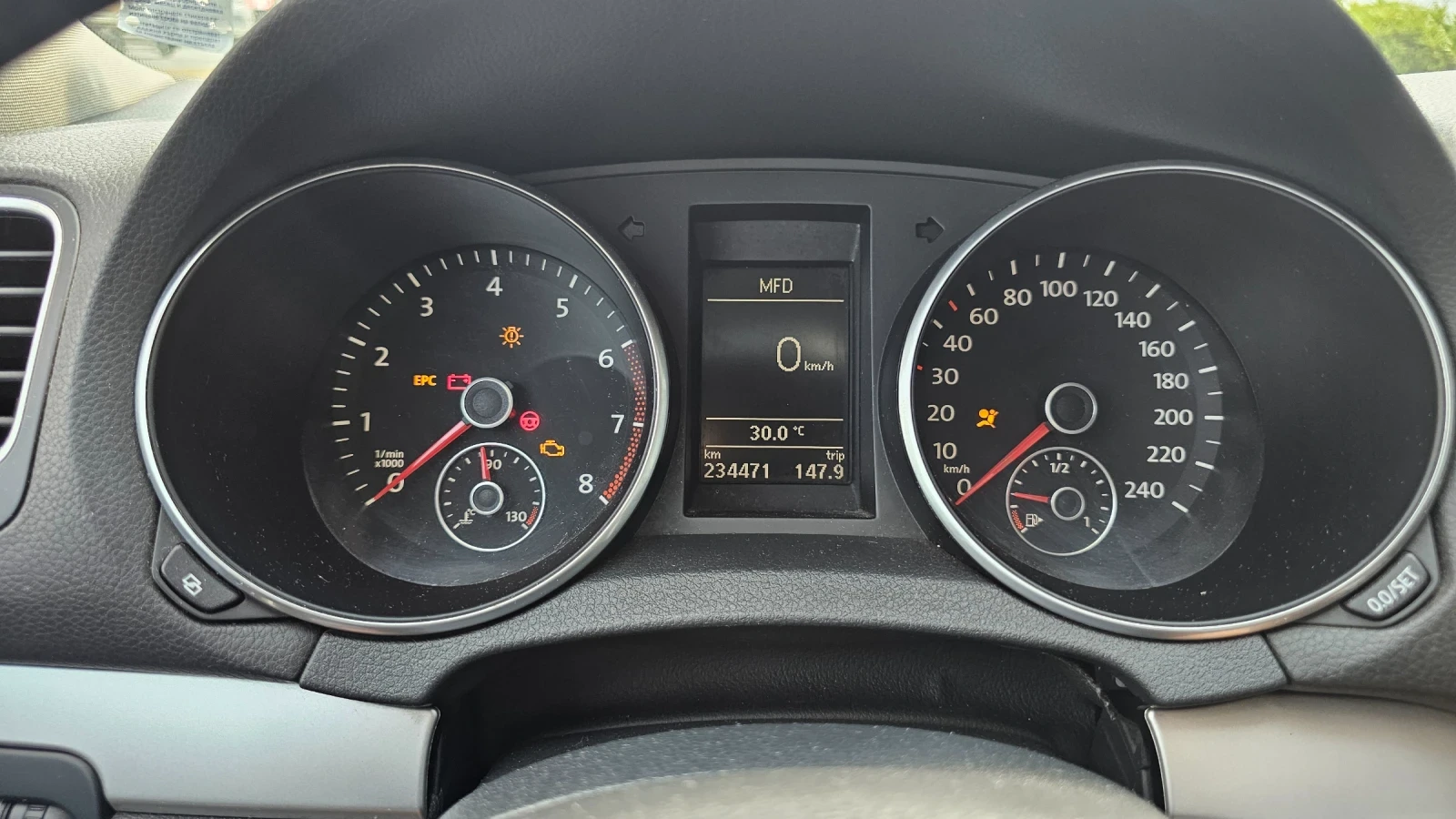 VW Golf 1.6 * ФАБРИЧНА ГАЗ* /ЛИЗИНГ/, снимка 10 - Автомобили и джипове - 55661763