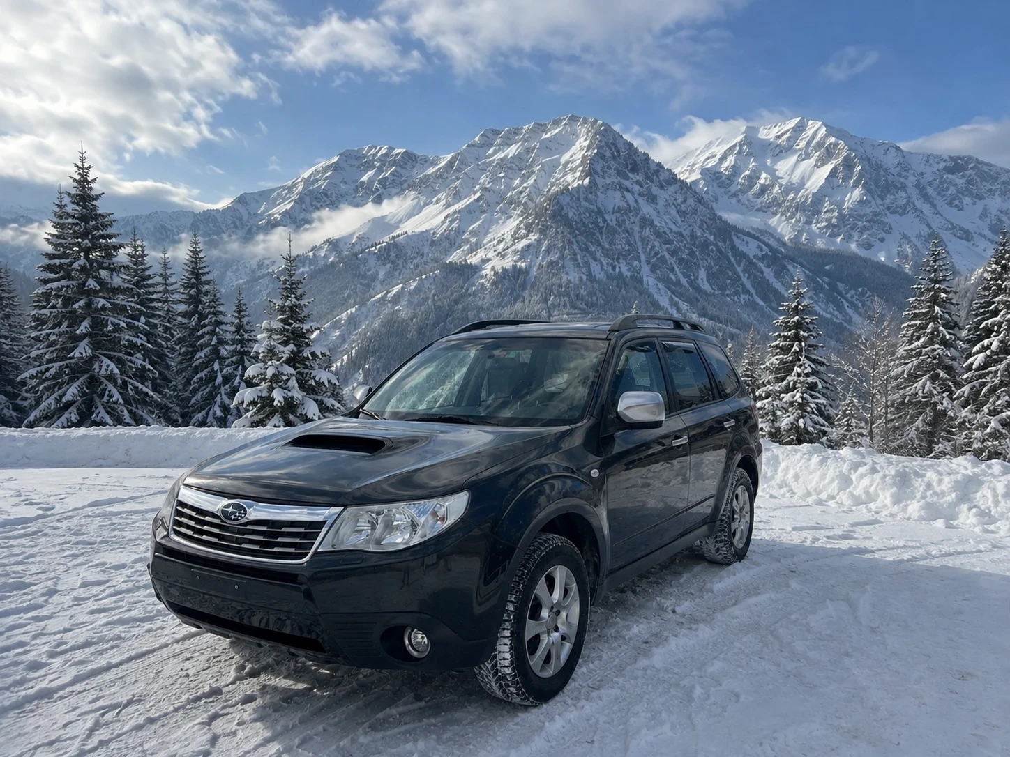 Subaru Forester 2.5XT 4x4 Автоматик//Панорама//КОжА