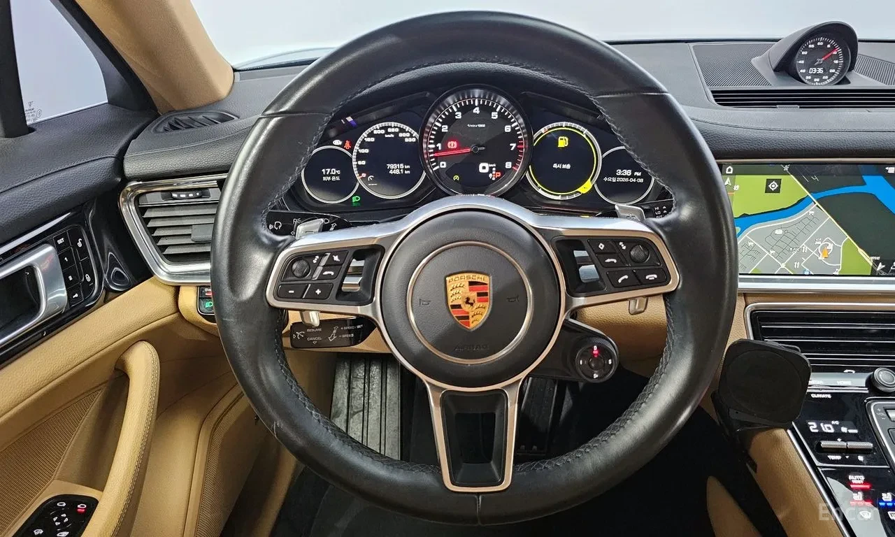 Porsche Panamera 4S* BOSE* Porsche Dynamic Chassis Control Sport, снимка 9 - Автомобили и джипове - 55834033