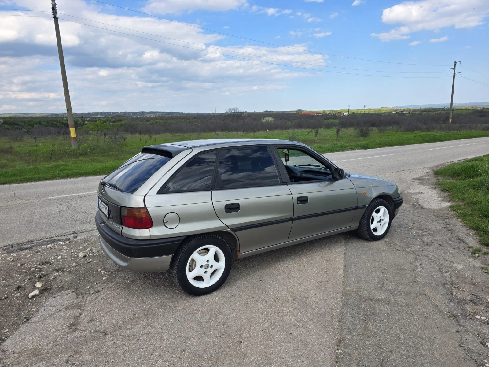Opel Astra 1.6 16v , снимка 5 - Автомобили и джипове - 55955083