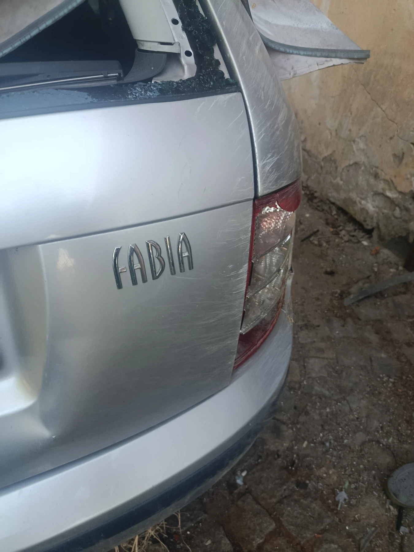 Skoda Fabia 1.4, снимка 3 - Автомобили и джипове - 55992156