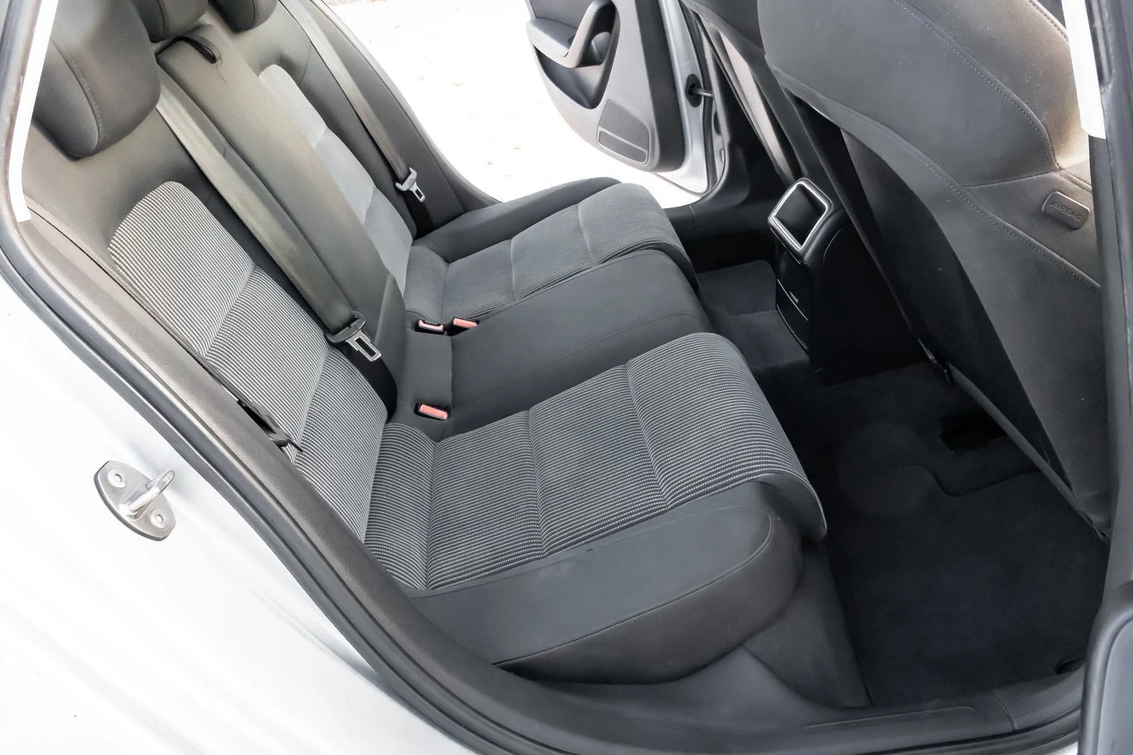 Audi A4 2.0tdi 143kc , снимка 12 - Автомобили и джипове - 56089615