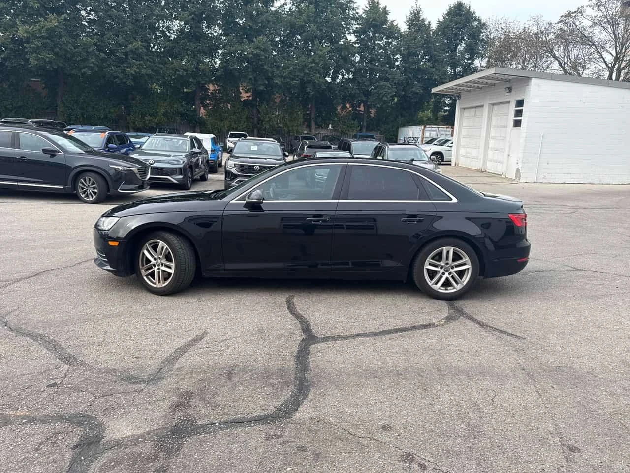 Audi A4 * ultra Premium * CARFAX * БЕЗ ПЪРВОНАЧАЛНА ВНОСКА, снимка 2 - Автомобили и джипове - 56170157
