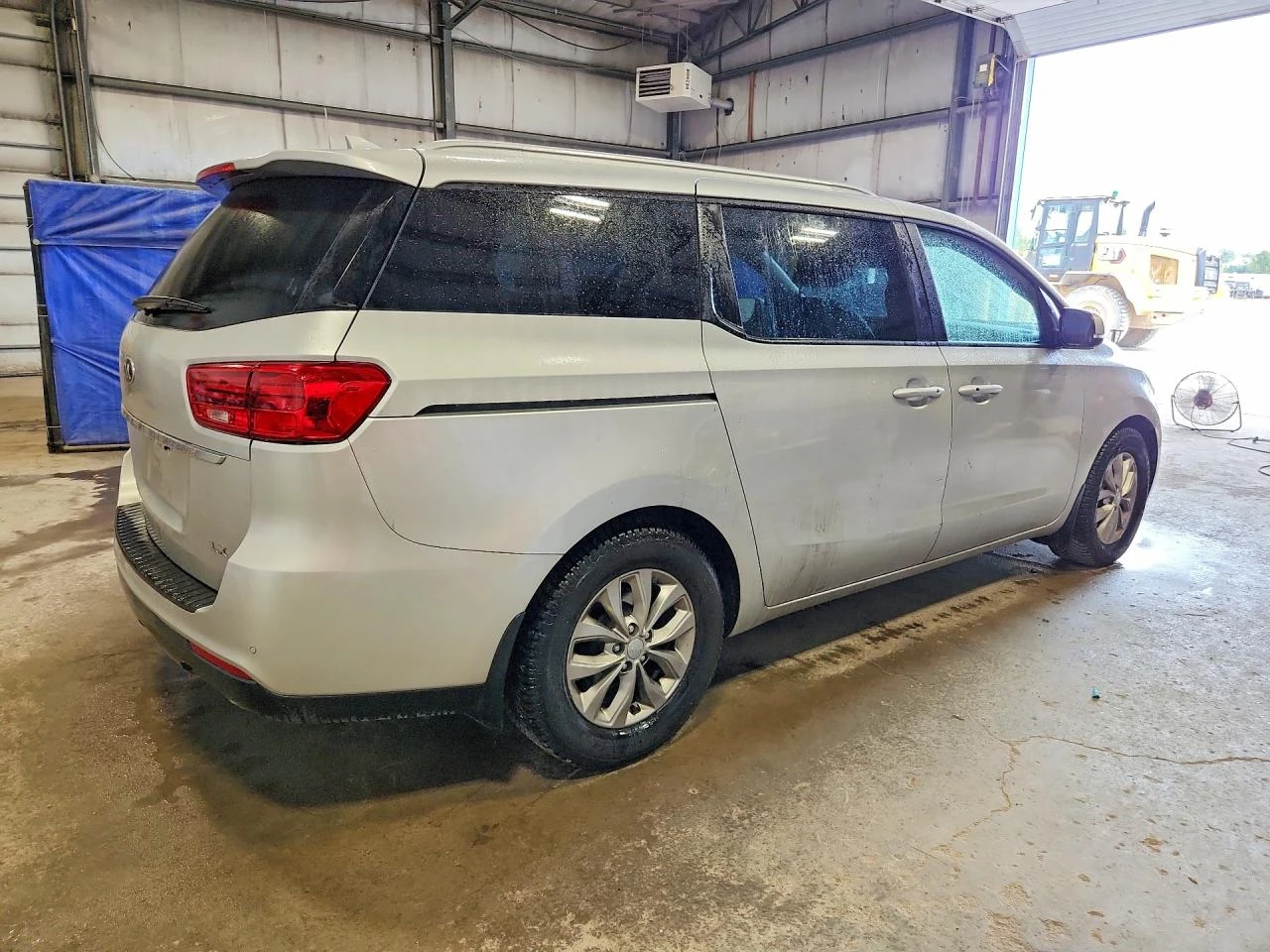 Kia Sedona LX FWD | Mobile.bg � ����������� 3