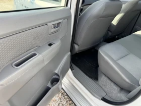 Toyota Hilux 2.5 d4d 100хил км , снимка 16
