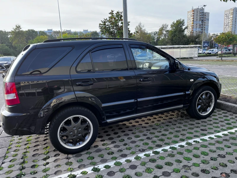 Kia Sorento 2.5, снимка 2 - Автомобили и джипове - 47582506