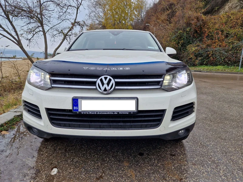 VW Touareg, снимка 2 - Автомобили и джипове - 48270927