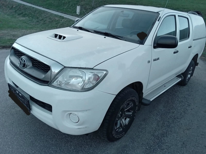 Toyota Hilux 2.5 d4d, снимка 1 - Автомобили и джипове - 49600732